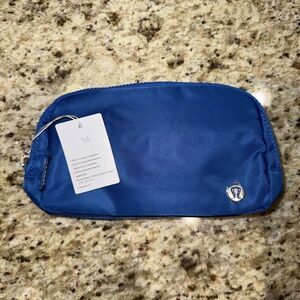 Lululemon Everywhere Belt Bag, 1L Pack Zip Closure Adjustable Strap Unisex